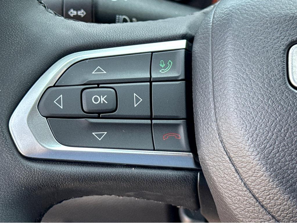 used 2023 Jeep Compass car, priced at $24,900