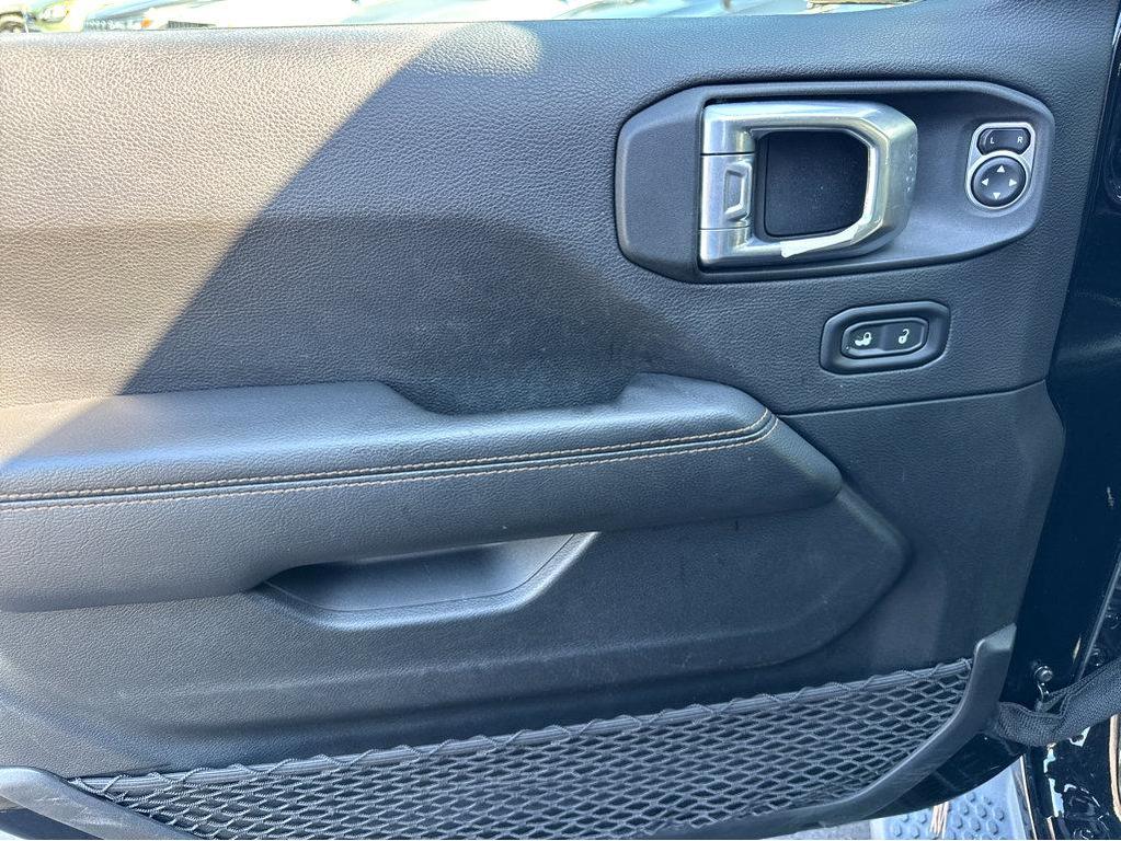 used 2020 Jeep Wrangler Unlimited car, priced at $31,780