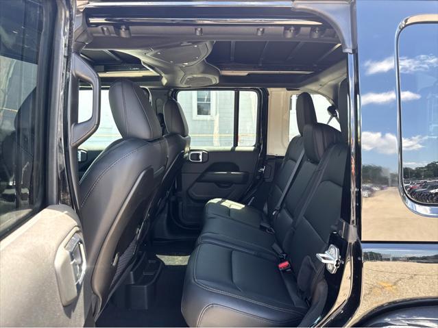 new 2025 Jeep Wrangler car, priced at $59,610