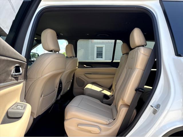 new 2025 Jeep Grand Cherokee L car, priced at $48,900