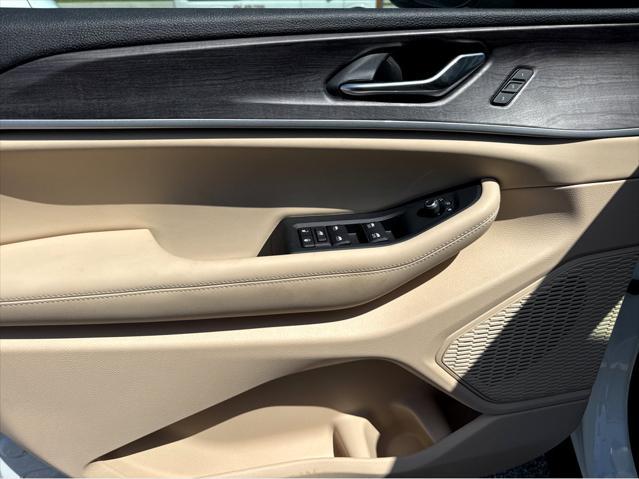 new 2025 Jeep Grand Cherokee L car, priced at $48,900