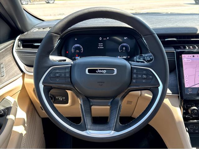 new 2025 Jeep Grand Cherokee car, priced at $56,555