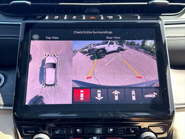 new 2025 Jeep Grand Cherokee car, priced at $56,555