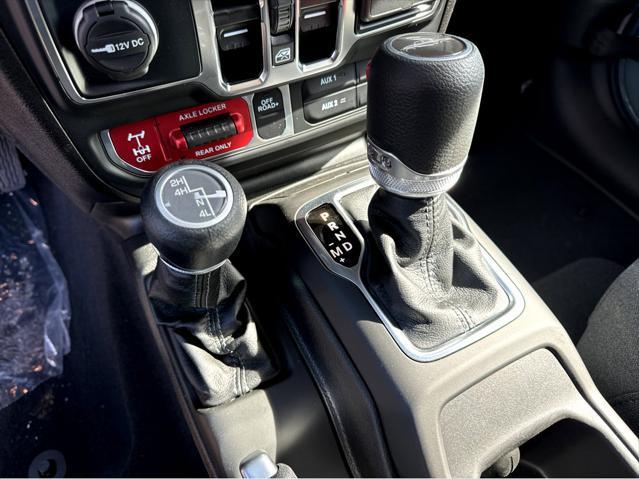 new 2025 Jeep Gladiator car, priced at $54,130