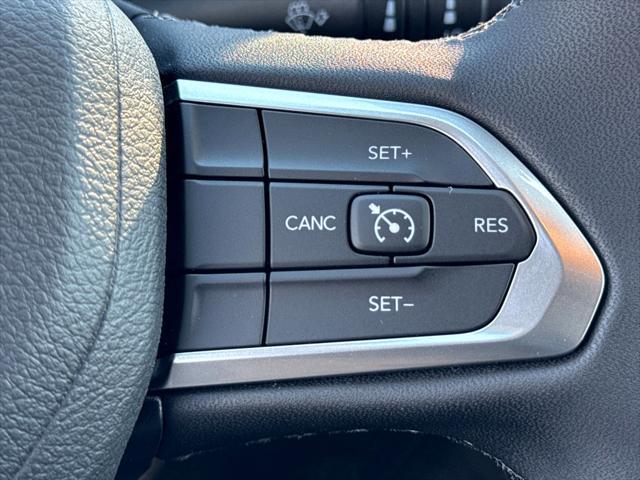 new 2025 Jeep Compass car, priced at $30,760