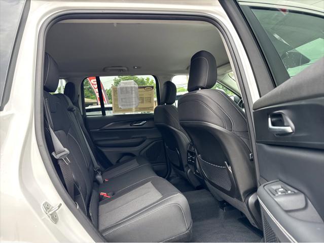 used 2023 Jeep Grand Cherokee car, priced at $30,833