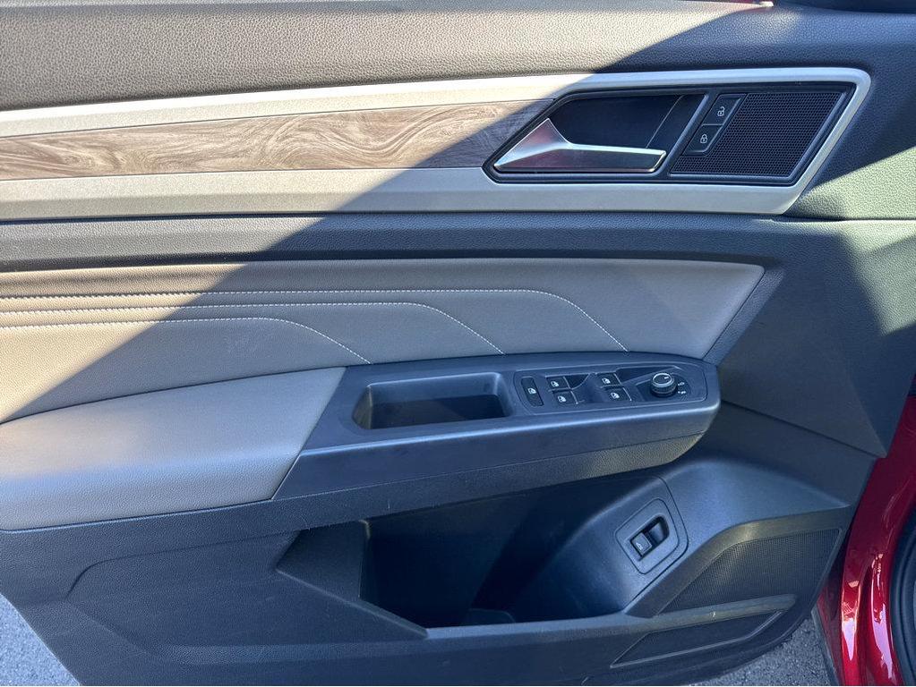 used 2021 Volkswagen Atlas Cross Sport car, priced at $25,000