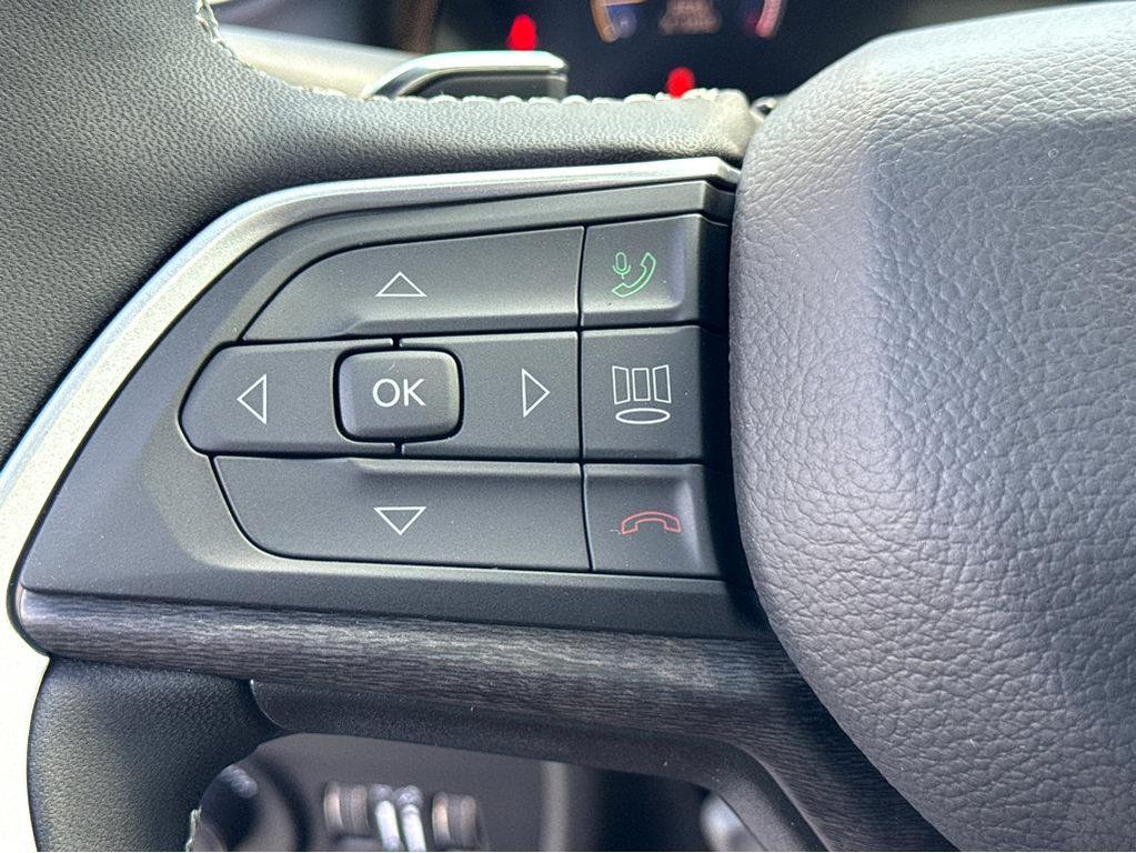 new 2025 Jeep Grand Cherokee car, priced at $52,340
