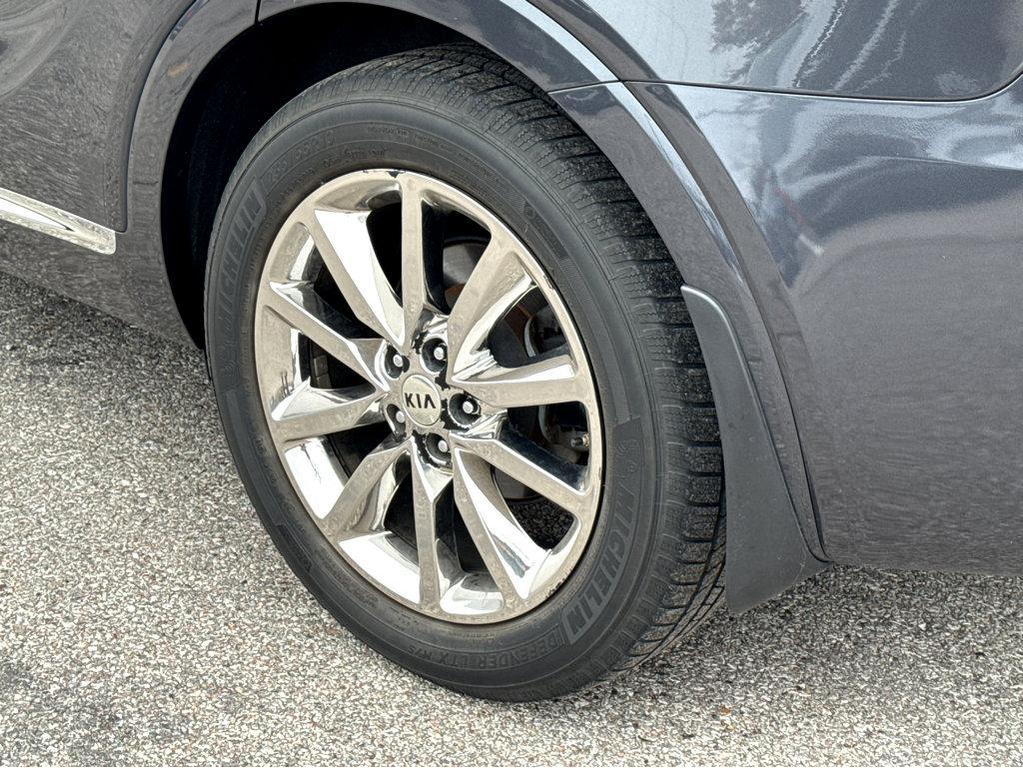 used 2017 Kia Sorento car, priced at $13,500