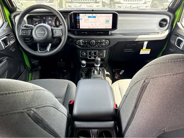 new 2025 Jeep Wrangler 4xe car