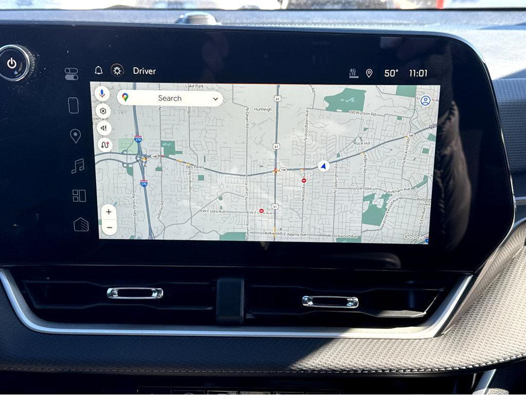 used 2025 Chevrolet Equinox car, priced at $29,293