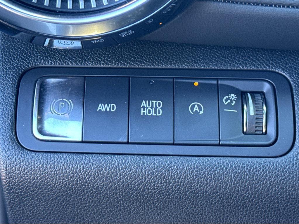 used 2025 Chevrolet Equinox car, priced at $29,293