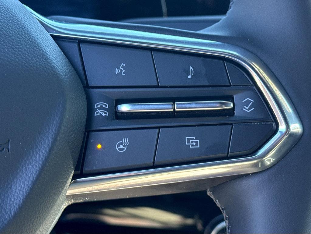 used 2025 Chevrolet Equinox car, priced at $29,293