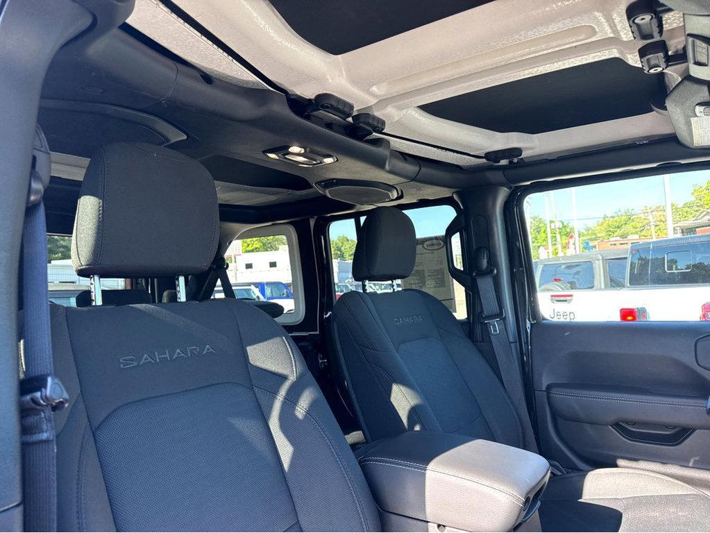 used 2022 Jeep Wrangler Unlimited car, priced at $29,990