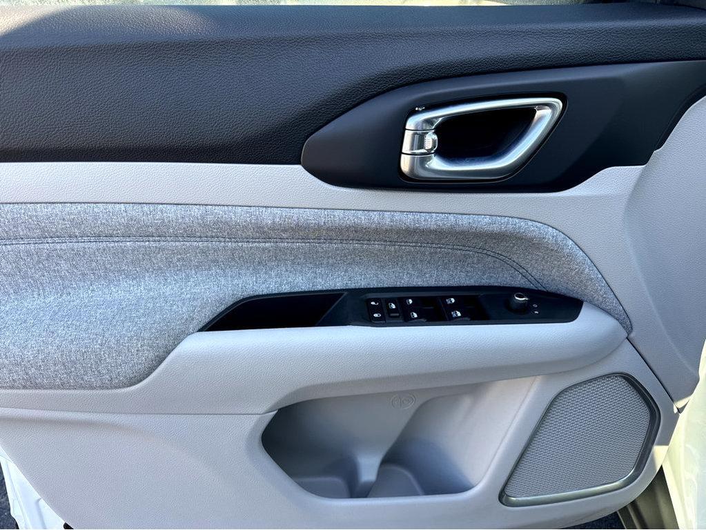 used 2023 Jeep Compass car, priced at $24,850