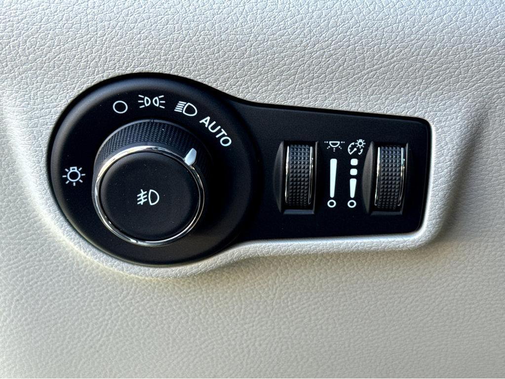 used 2023 Jeep Compass car, priced at $24,850