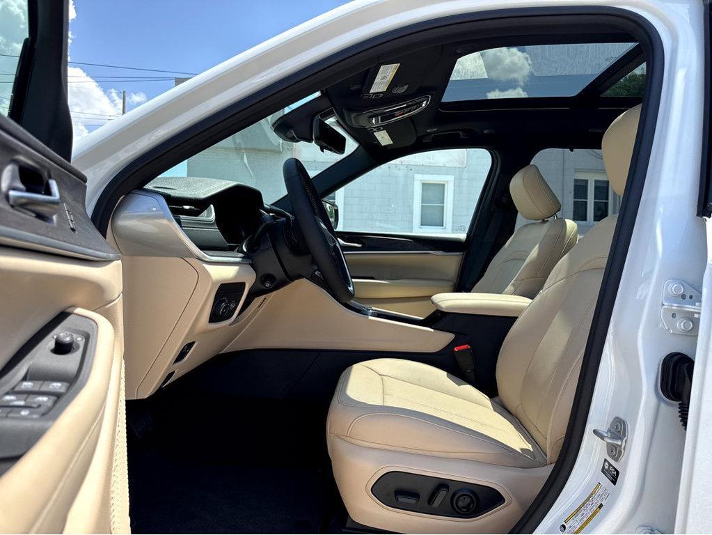 new 2025 Jeep Grand Cherokee L car, priced at $54,440