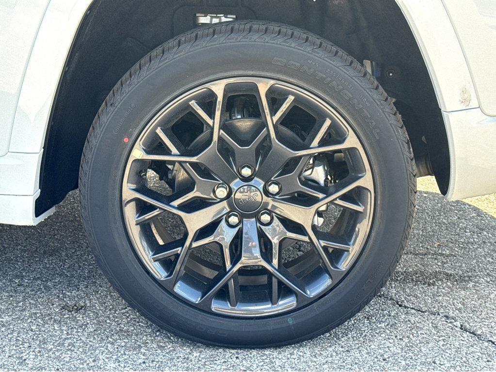 new 2025 Jeep Grand Cherokee L car, priced at $72,830