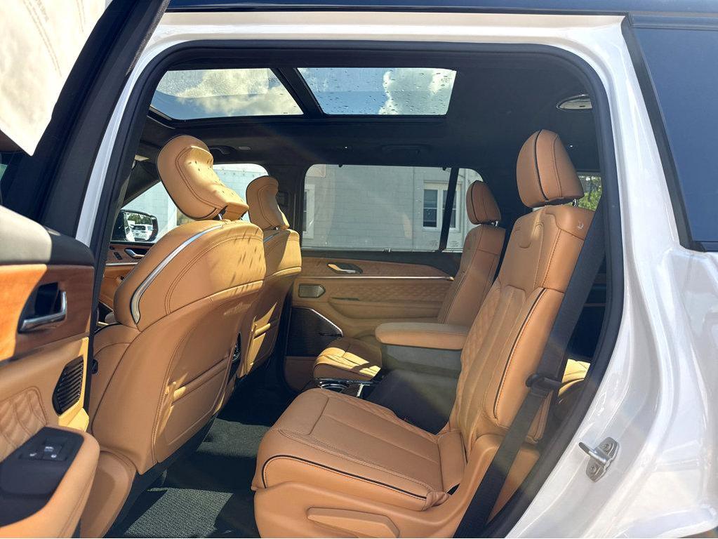 new 2025 Jeep Grand Cherokee L car, priced at $72,830