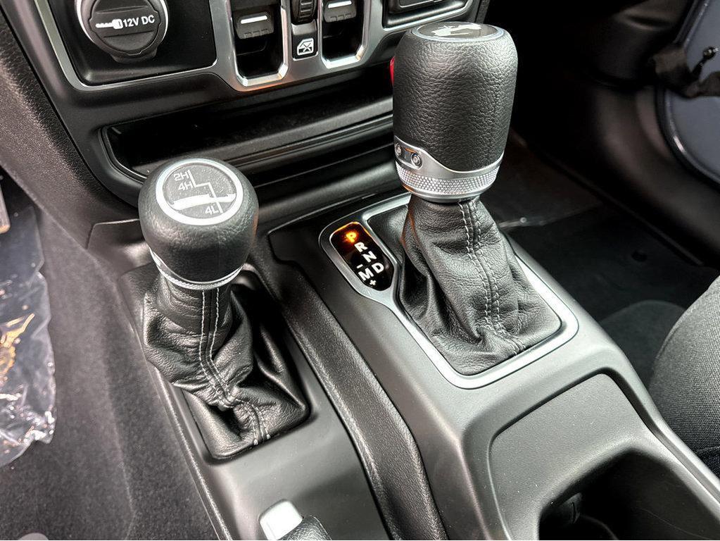 new 2025 Jeep Wrangler car, priced at $41,785