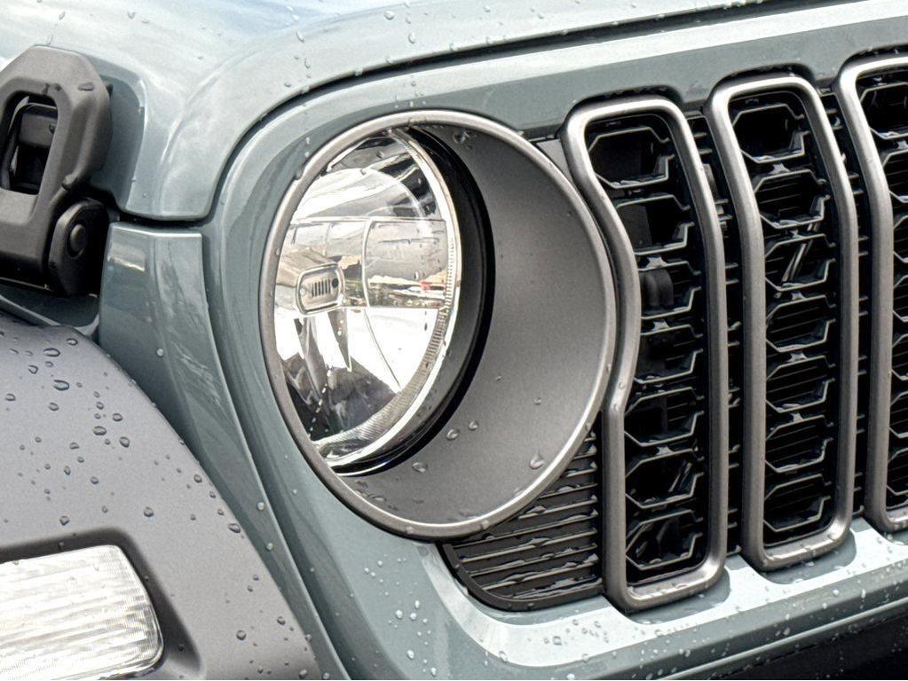 new 2025 Jeep Wrangler car, priced at $41,785