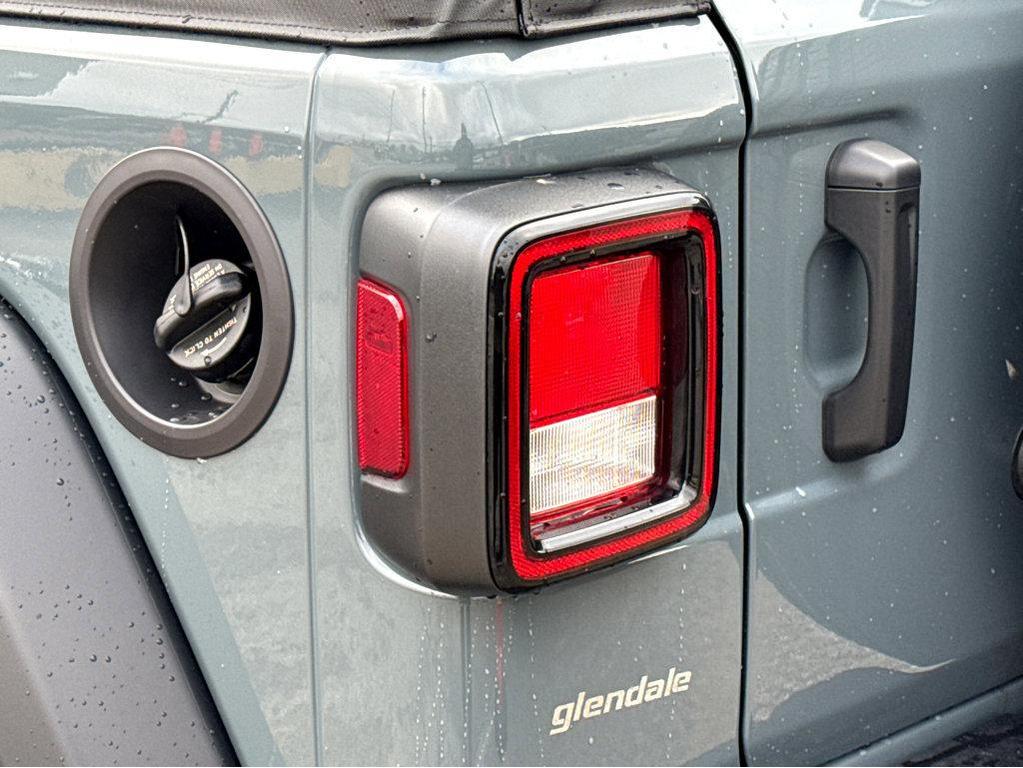 new 2025 Jeep Wrangler car, priced at $41,785