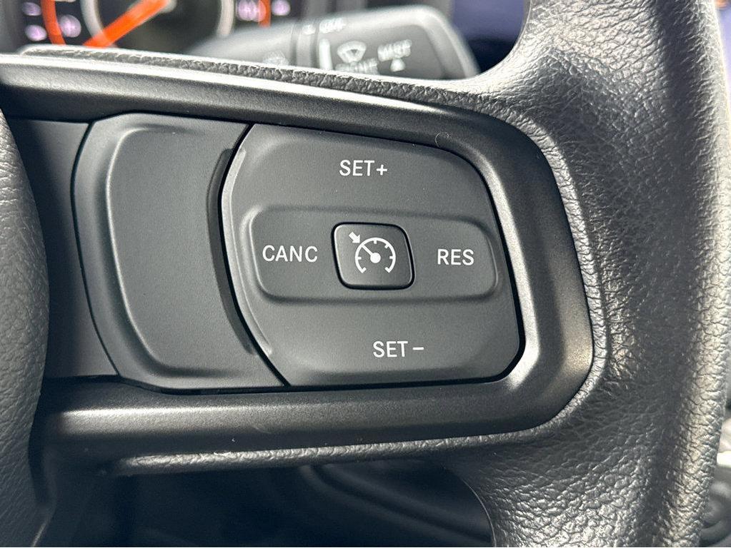 new 2025 Jeep Wrangler car, priced at $41,785