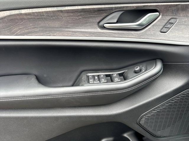 new 2025 Jeep Grand Cherokee L car, priced at $54,835