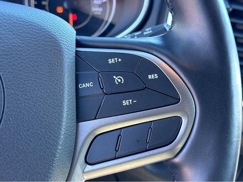 used 2020 Jeep Cherokee car, priced at $16,960