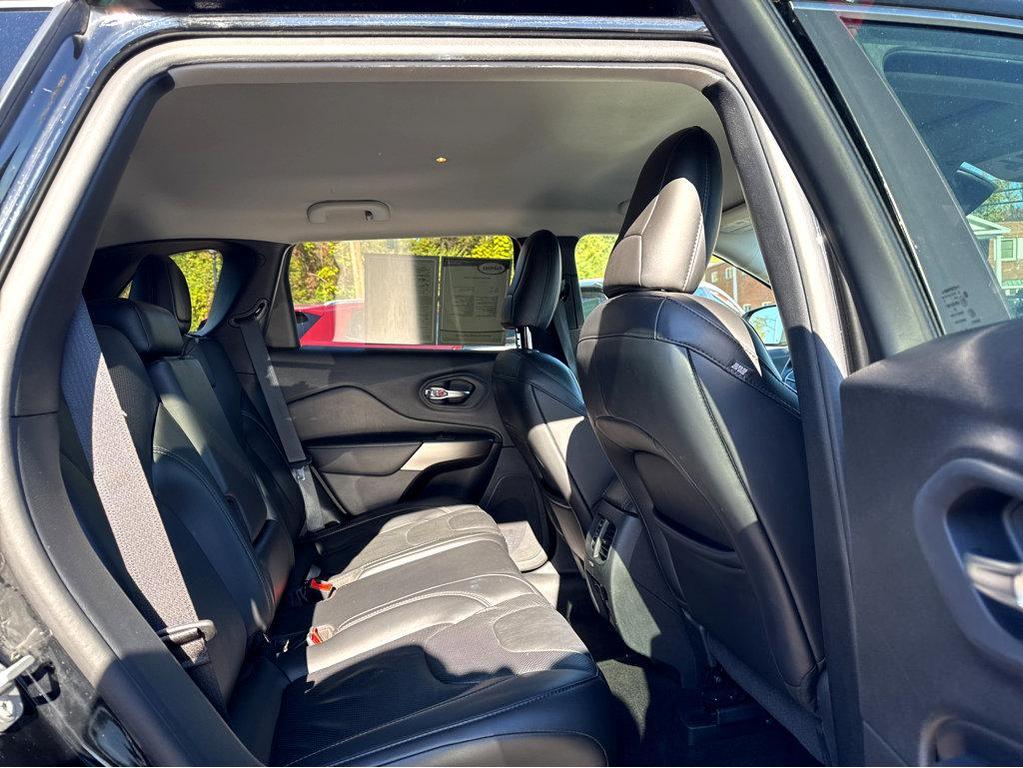 used 2020 Jeep Cherokee car, priced at $16,960