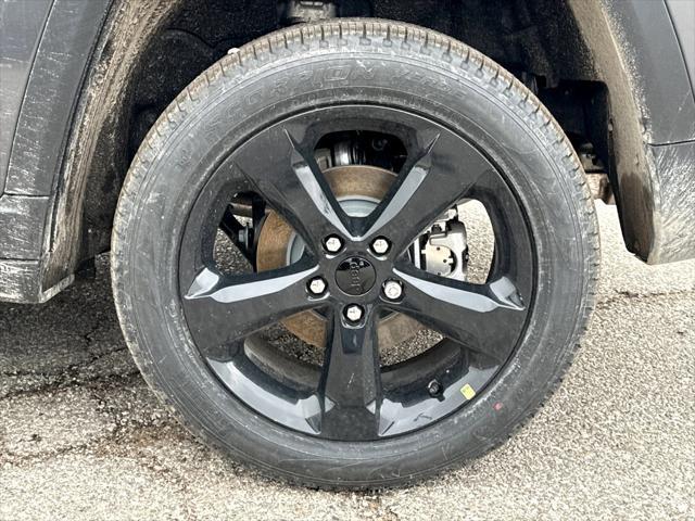 new 2025 Jeep Grand Cherokee car, priced at $53,730