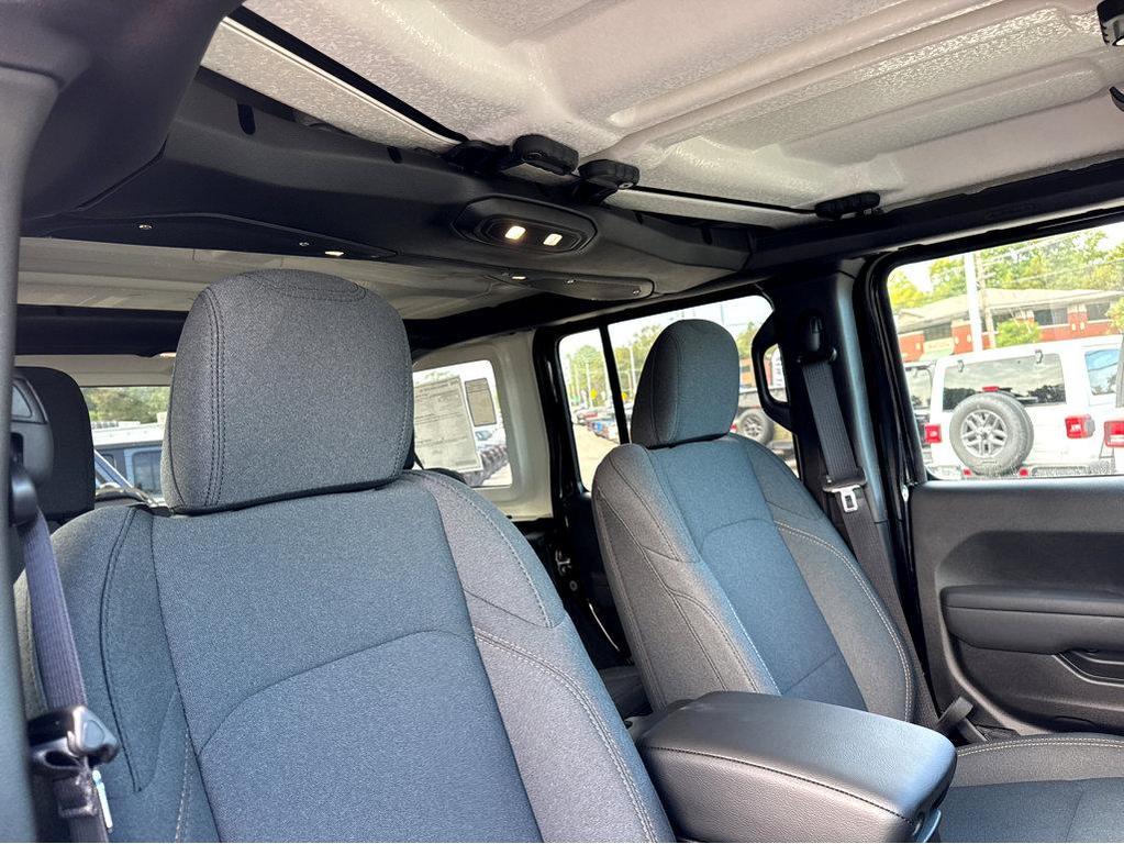 new 2026 Jeep Wrangler car, priced at $44,570