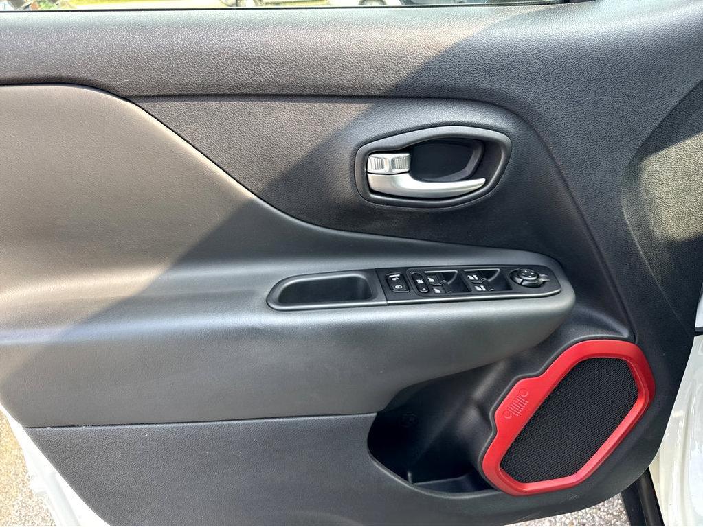 used 2022 Jeep Renegade car, priced at $23,658