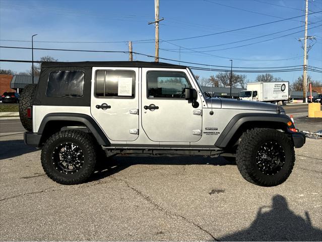 used 2015 Jeep Wrangler Unlimited car, priced at $22,900