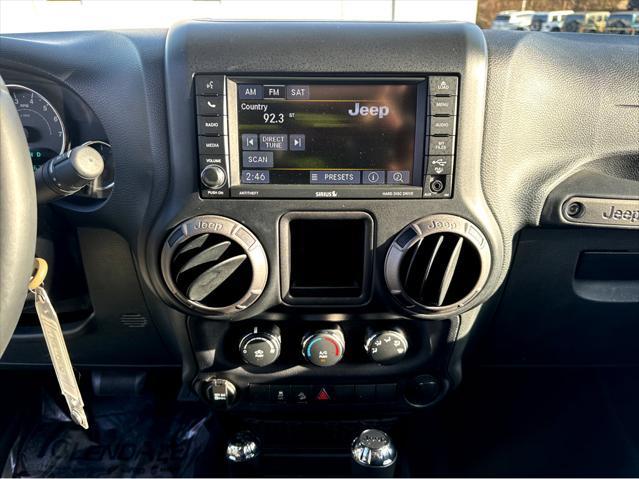 used 2015 Jeep Wrangler Unlimited car, priced at $22,900