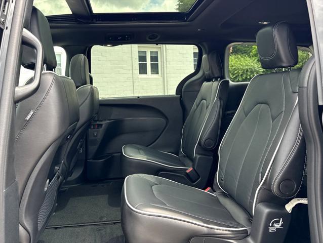 new 2025 Chrysler Pacifica car, priced at $52,845