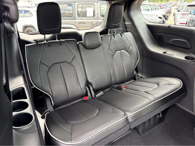 new 2025 Chrysler Pacifica car, priced at $52,845