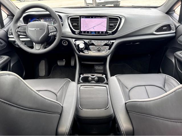 new 2025 Chrysler Pacifica car, priced at $52,845