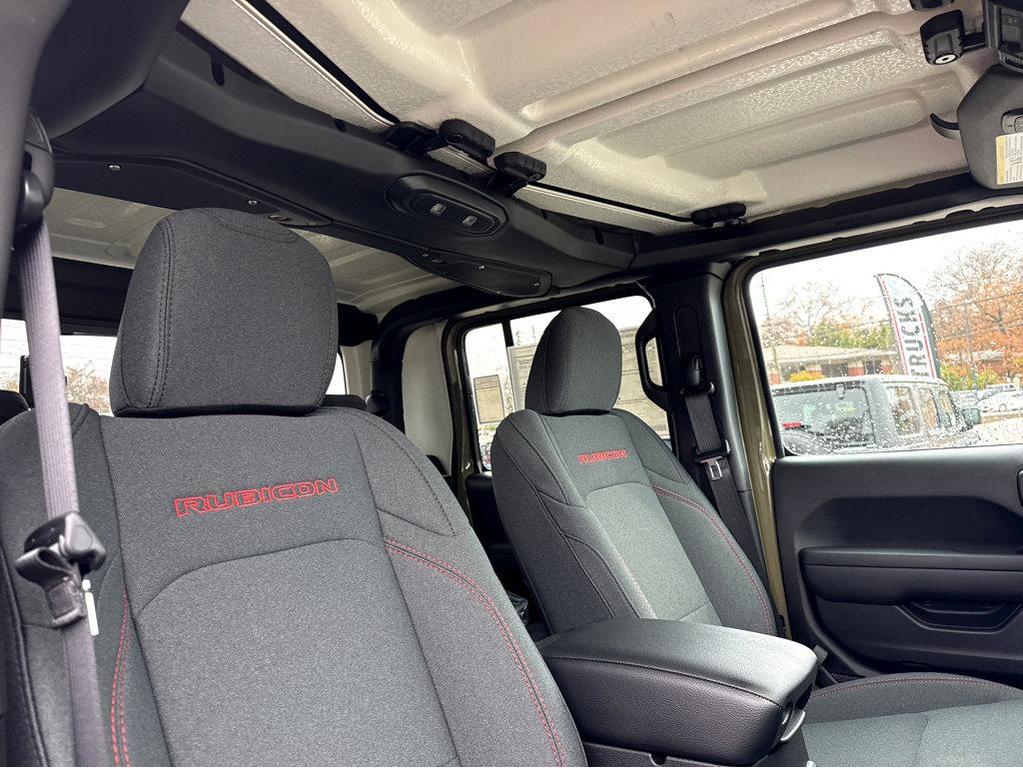 new 2026 Jeep Gladiator car, priced at $58,775