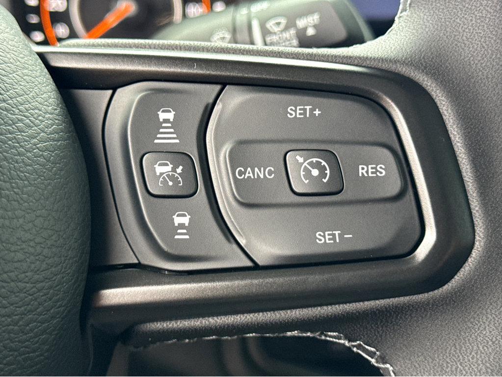 new 2026 Jeep Gladiator car, priced at $58,775