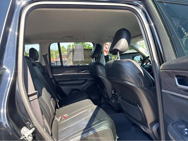 used 2023 Jeep Grand Cherokee car, priced at $32,500