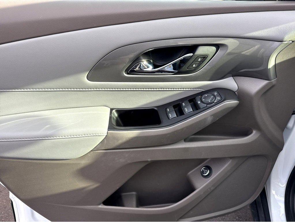 used 2020 Chevrolet Traverse car, priced at $23,500