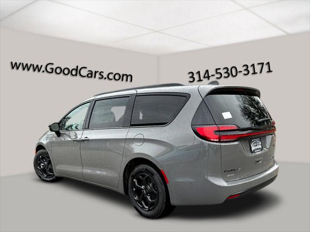 new 2025 Chrysler Pacifica Hybrid car, priced at $60,275