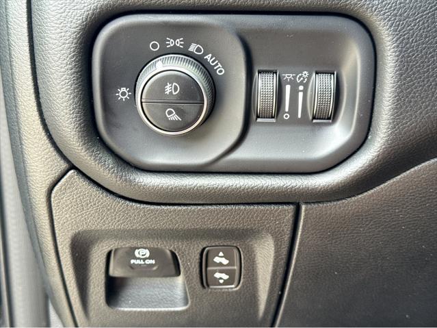 new 2025 Ram 1500 car, priced at $62,625