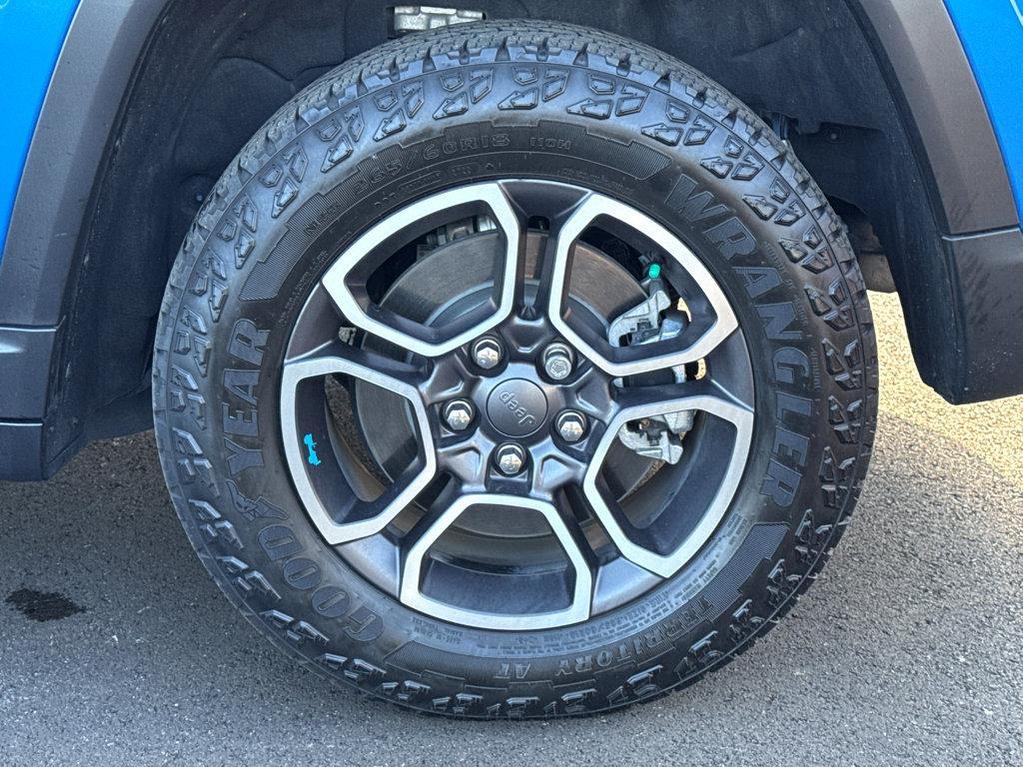 used 2022 Jeep Grand Cherokee 4xe car, priced at $29,725