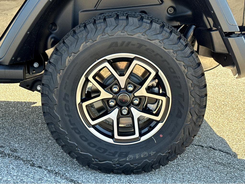 new 2025 Jeep Wrangler car, priced at $62,820