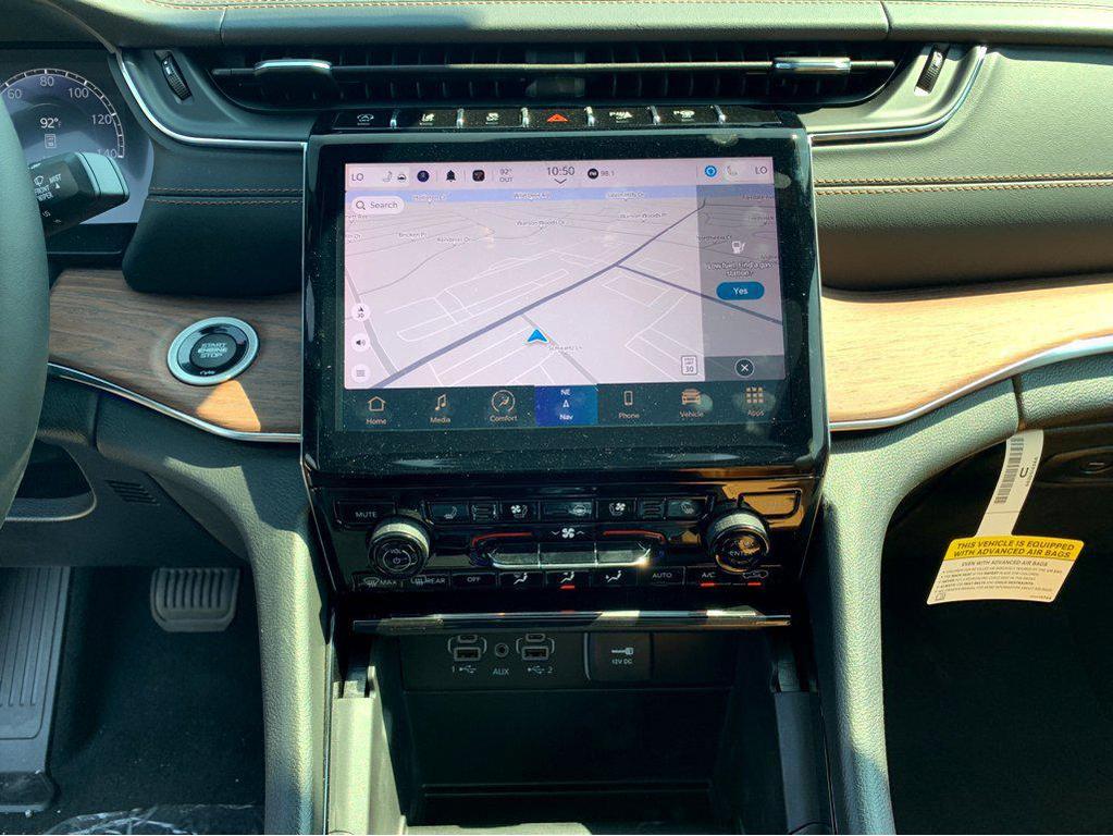 new 2025 Jeep Grand Cherokee car, priced at $61,150