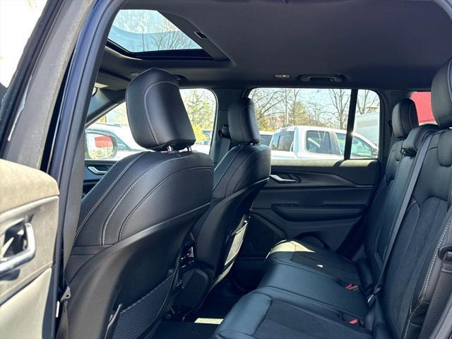 new 2025 Jeep Grand Cherokee car, priced at $48,775