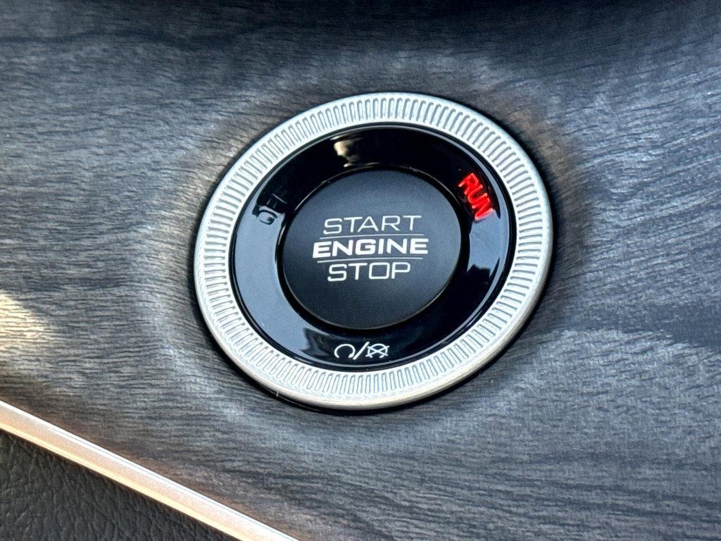 new 2025 Jeep Grand Cherokee car, priced at $53,730