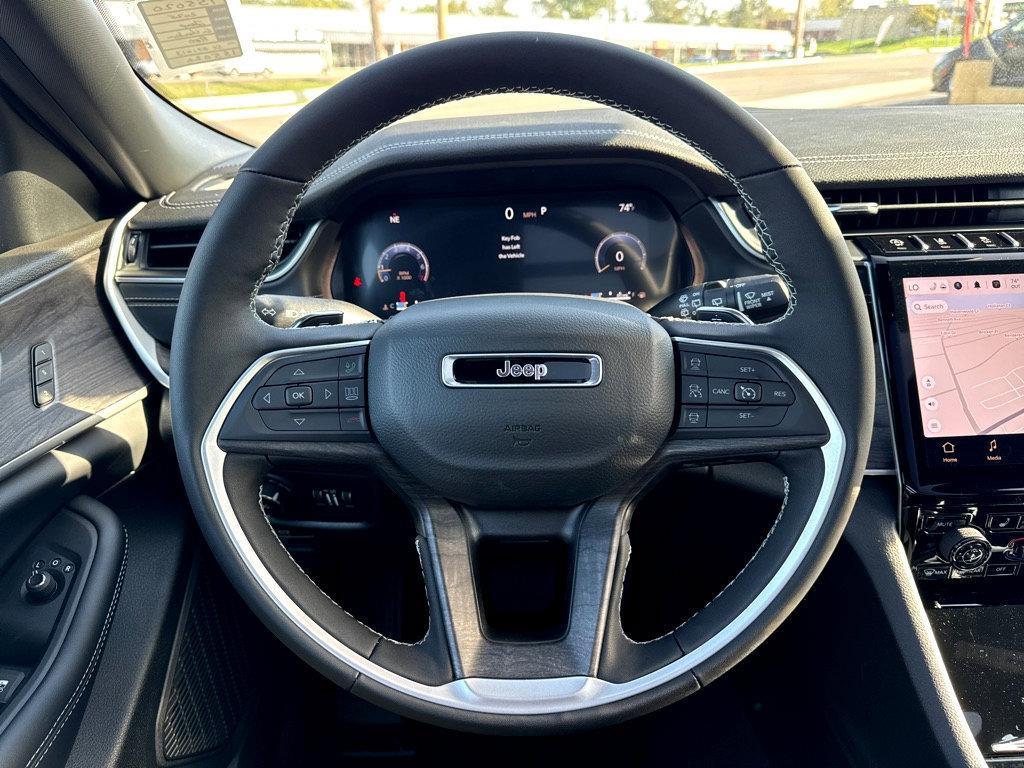 new 2025 Jeep Grand Cherokee car, priced at $53,730